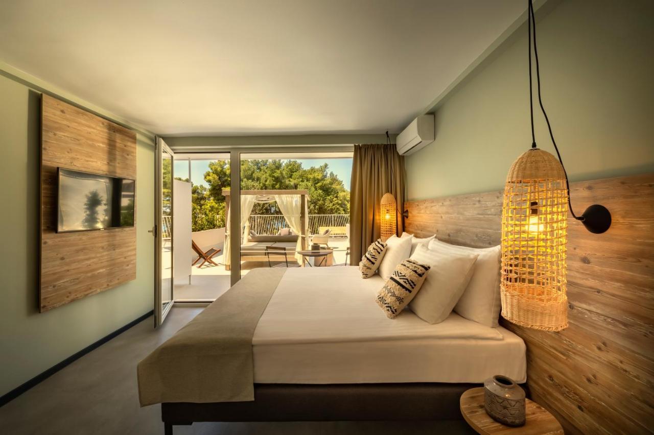 Places Hvar Hotel By Valamar スタリー・グラード エクステリア 写真