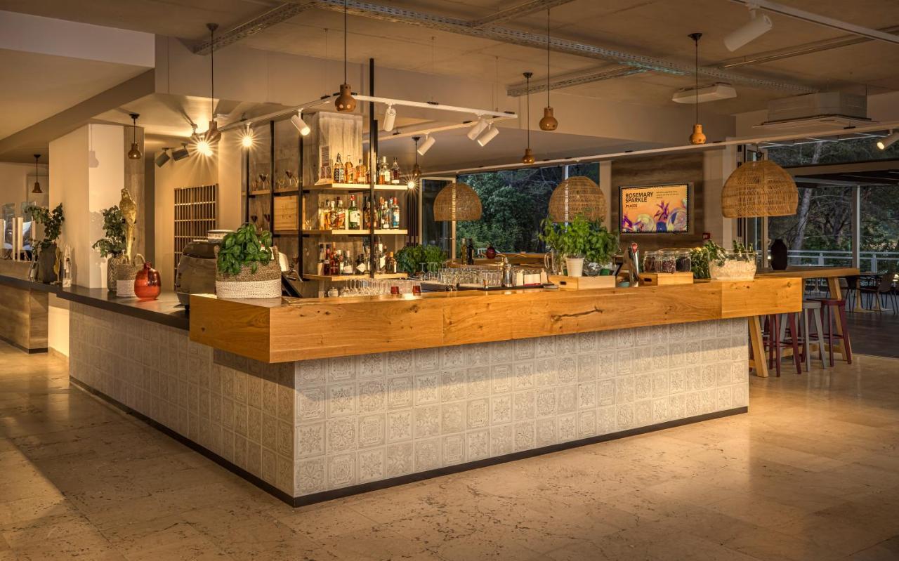 Places Hvar Hotel By Valamar スタリー・グラード エクステリア 写真