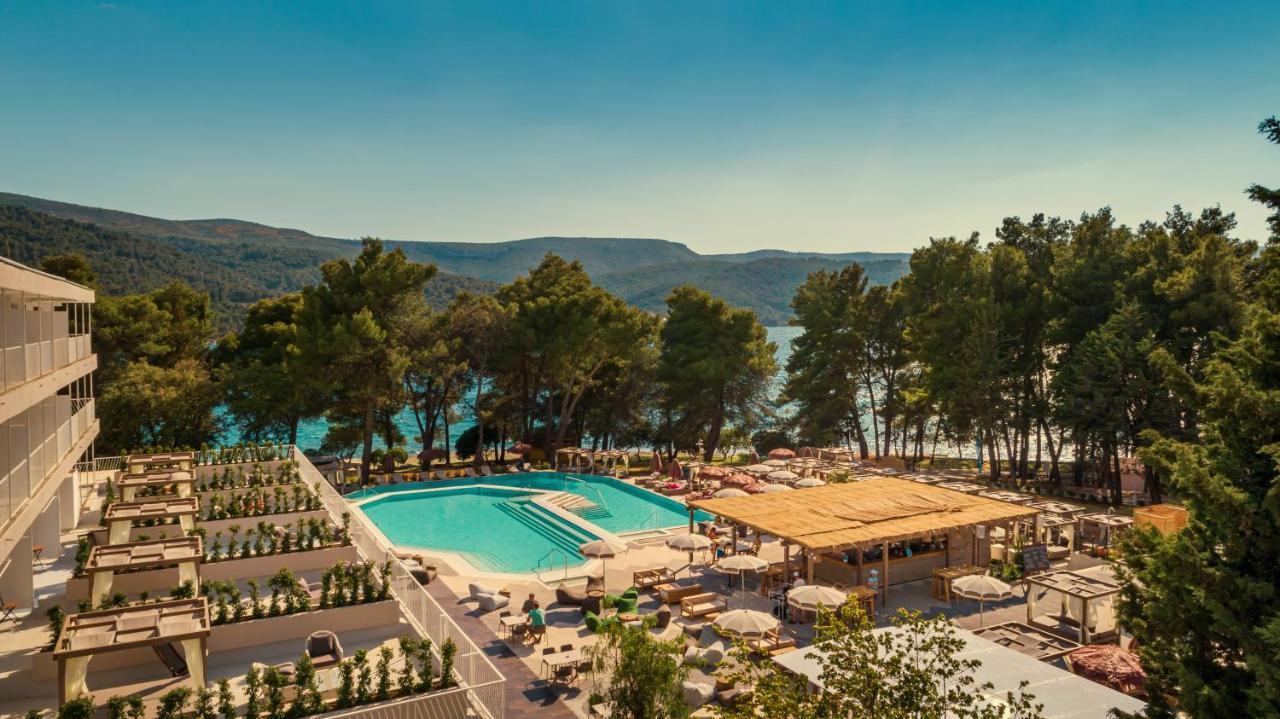 Places Hvar Hotel By Valamar スタリー・グラード エクステリア 写真