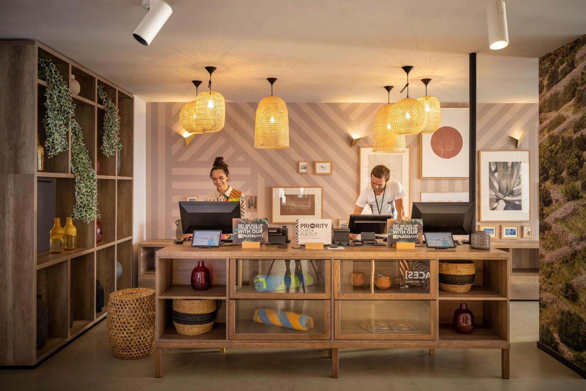 Places Hvar Hotel By Valamar スタリー・グラード エクステリア 写真